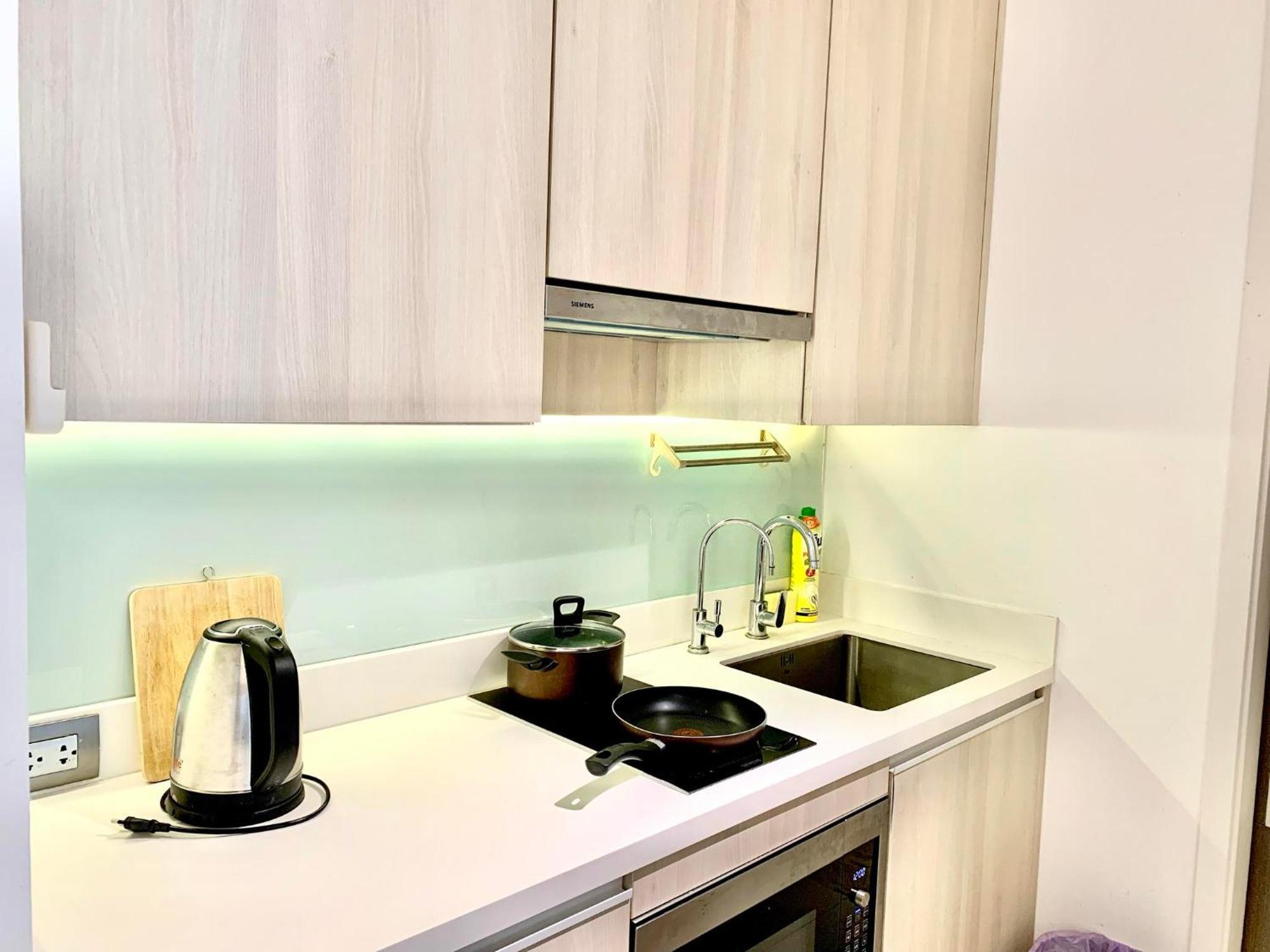 Sukhumvit 11#Luxury#Pool#Gym#Bts Nana&Mrt Sukhumvit#1Br#Max2Ppl Apartment กรุงเทพมหานคร ภายนอก รูปภาพ