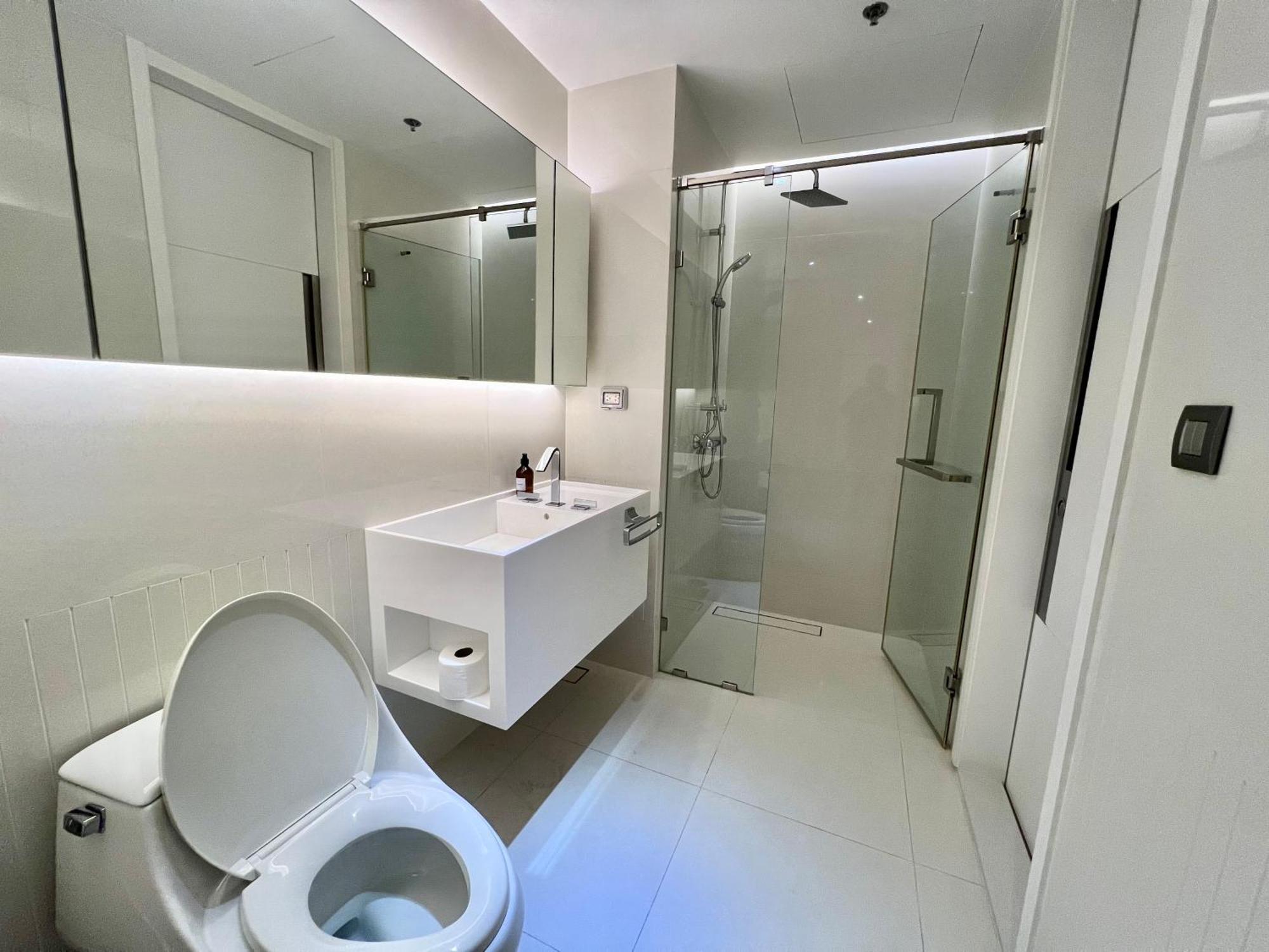 Sukhumvit 11#Luxury#Pool#Gym#Bts Nana&Mrt Sukhumvit#1Br#Max2Ppl Apartment กรุงเทพมหานคร ภายนอก รูปภาพ